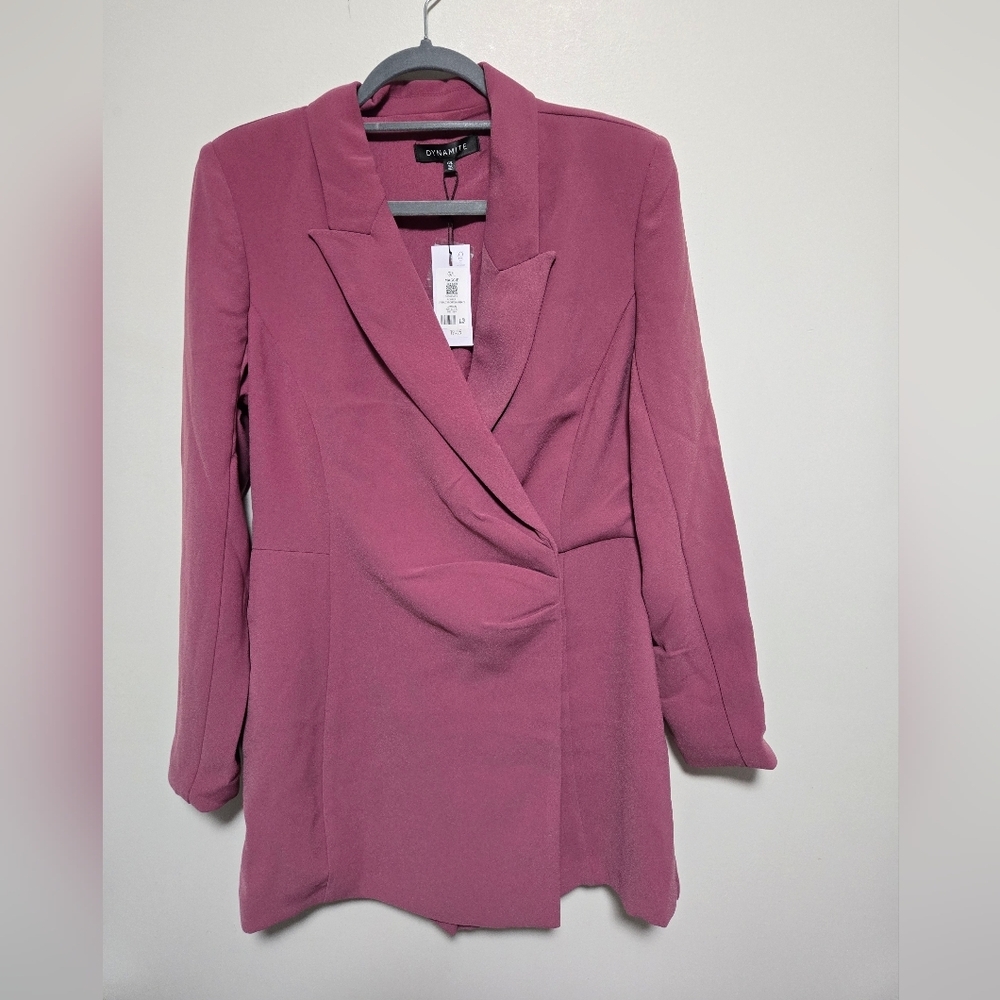 ⭐️Brand new Pink Dynamite Romper Blazer- Size Small⭐️ - Picture 3 of 3